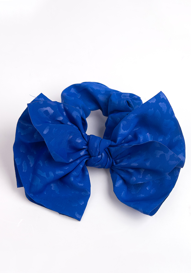 TEXTURED BLUE SCRUNCHIE